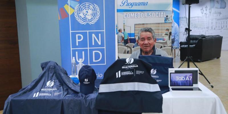 Equipo de campo donado por PNUD para el Registro Social de Hogares