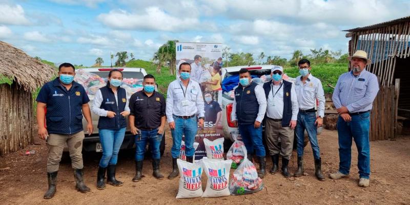 entrega de dotación de alimentos