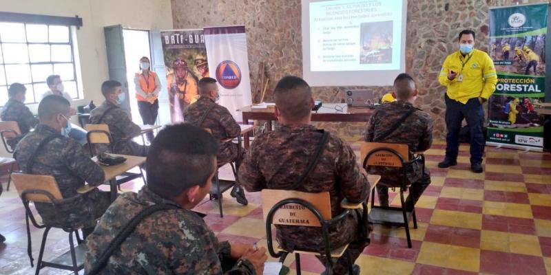 Soldados de la Segunda Brigada de Infantería iniciaron el curso de Bombero Forestal