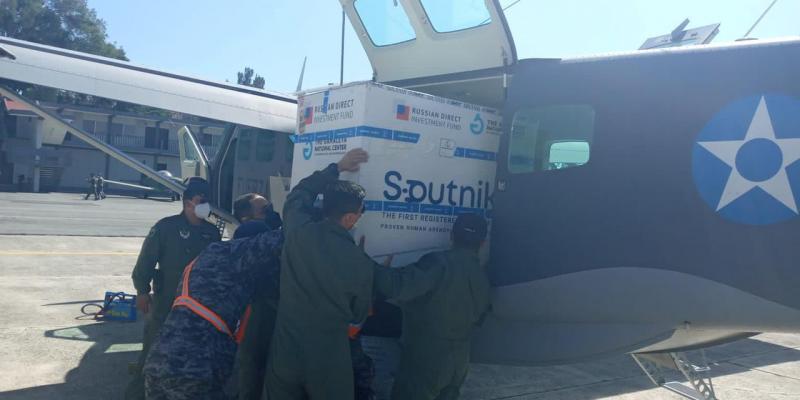 La Fuerza Aérea Guatemalteca, continúa trasladando numerosas dosis de vacunas contra el Coronavirus, COVID-19