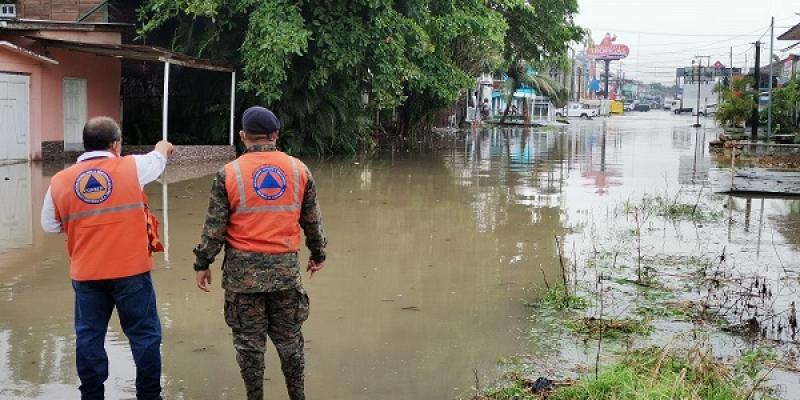 Brigada de Infantería de Marina auxilió a más de 700 guatemaltecos afectados por lluvias en comunidad Arapagho de Morales, Izabal