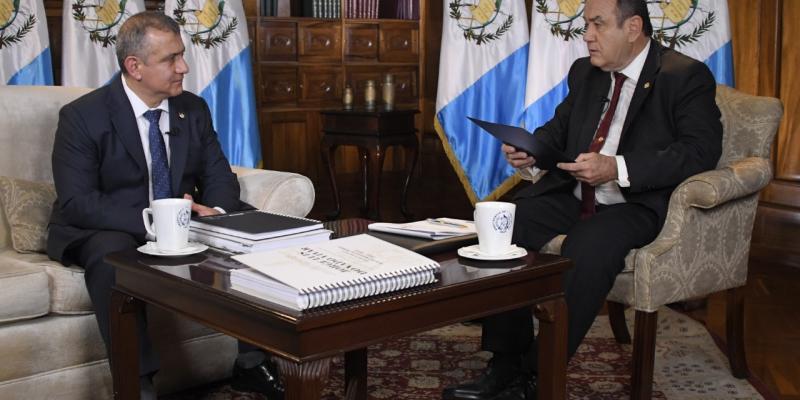 Presidente Alejandro Giammattei entrevistó a Jorge Luis Donado Vivar