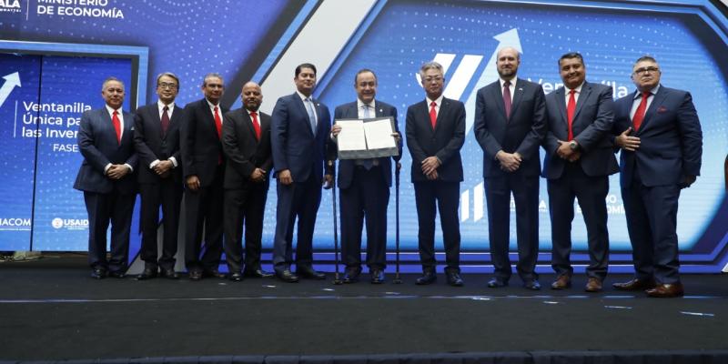 Presidente Alejandro Giammattei en el lanzamiento de la Ventanilla Única para las Inversiones