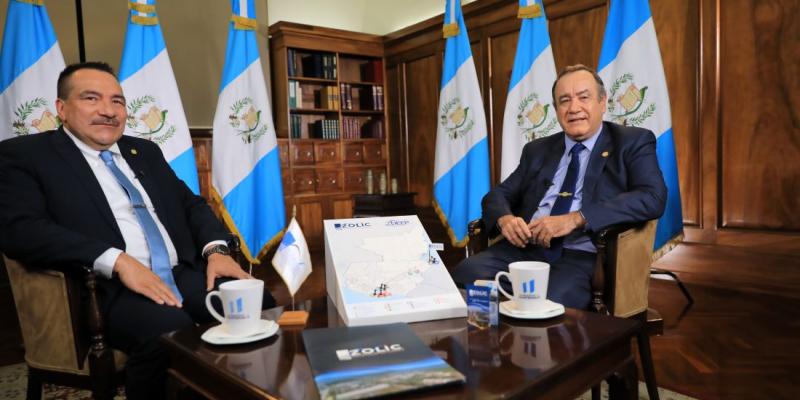 En Consulta con el Dr. Giammattei