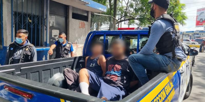 Presuntos pandilleros capturados por amenazas y extorsión en Hospital Roosevelt