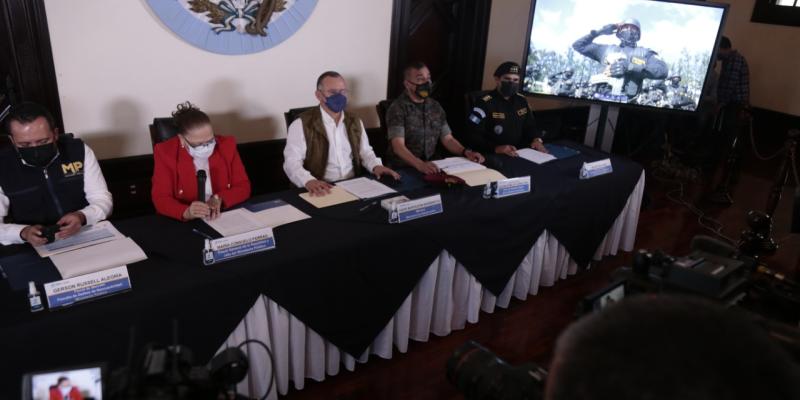 Estructura “Triángulo Criminal” improvisaba pistas y guardaba droga
