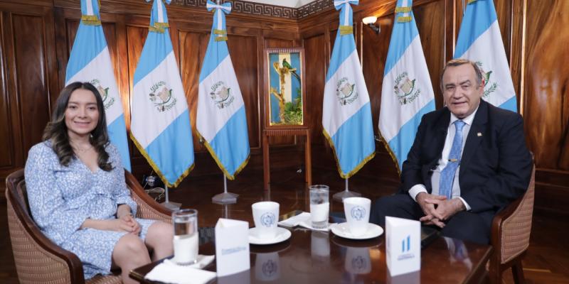 En Consulta con el Dr. Giammattei