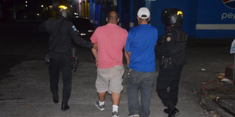 PNC localiza predio donde escondían furgones robados