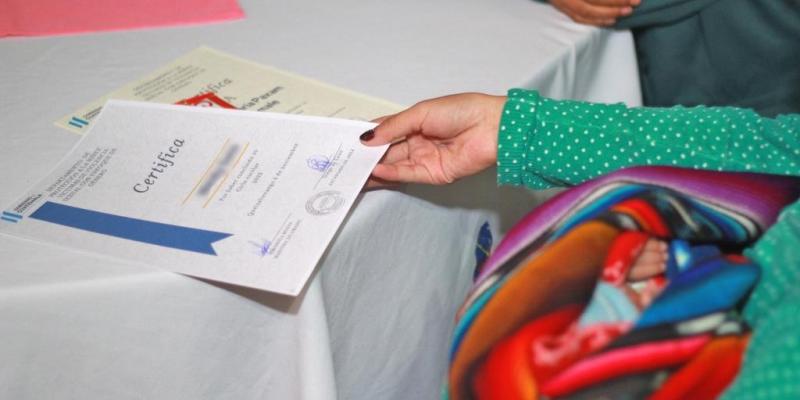 75 niñas y adolescentes recibieron el diploma de aprobación del ciclo escolar 2022