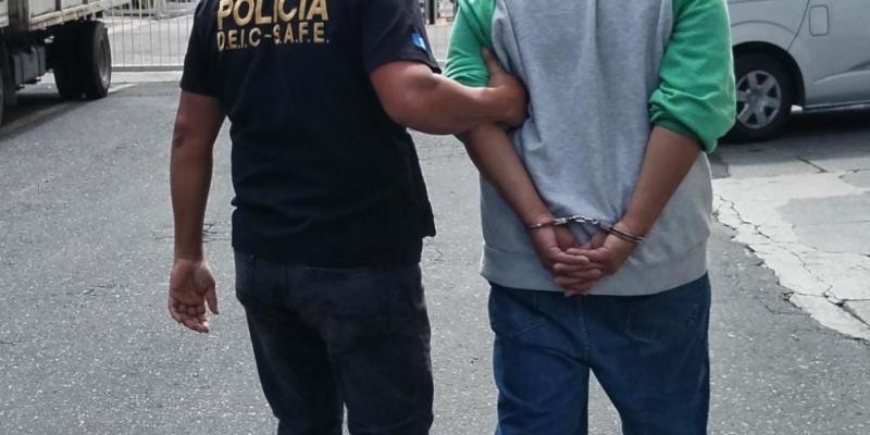 Detenidos por homicidio y robo en operativos