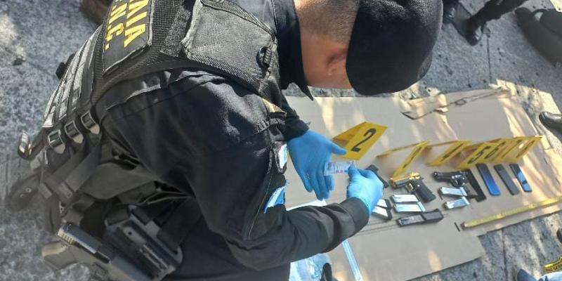 Capturan a tres personas por traslado de cocaína en Suchitepéquez