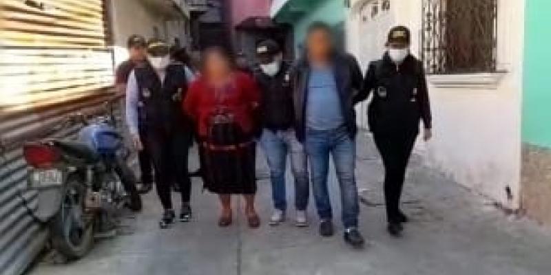 Dos personas fueron detenidas por emplear a menores de edad