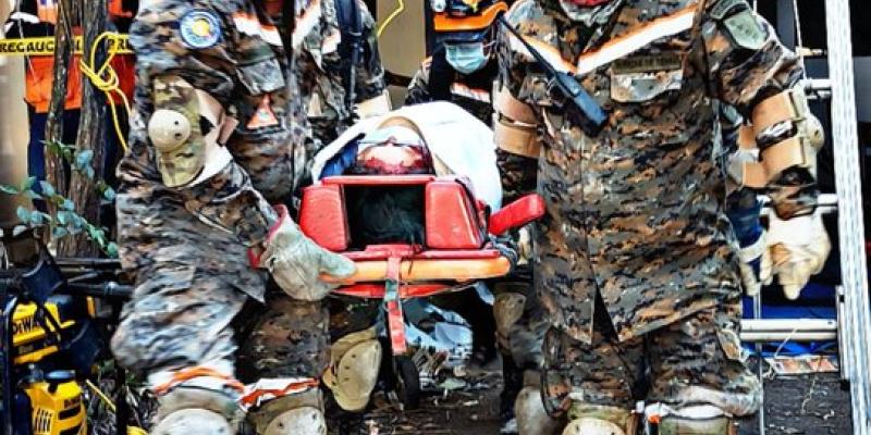Batallón Humanitario y de Rescate realiza entrenamiento en conmemoración del 47 Aniversario del Terremoto de 1976.