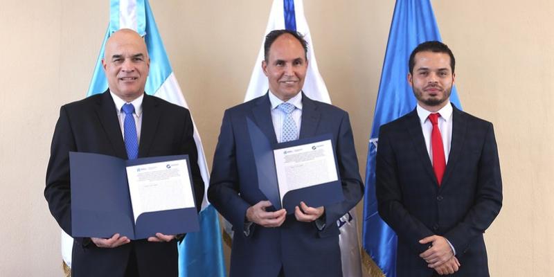 Autoridades GAE y Agexport 