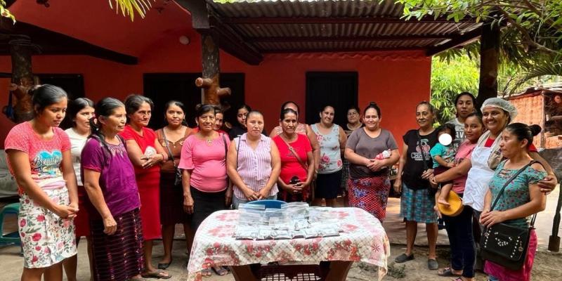 Capacitan a familias en procesamiento y mercadeo de café