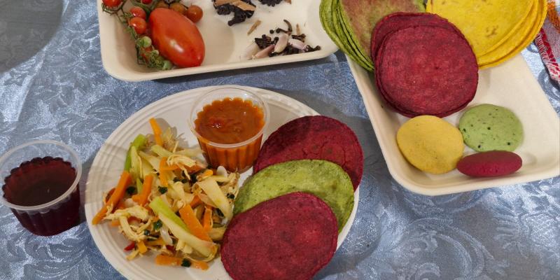 Educadoras de Hogar Rural en Quiché apoyan en la elaboración de menú escolar