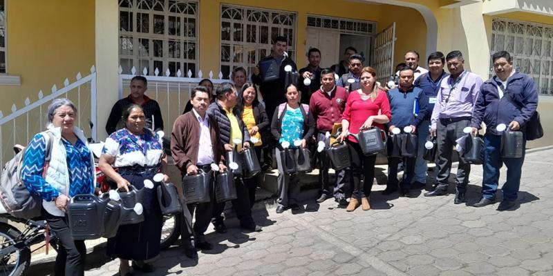 Regaderas para Huertos Escolares con Fines Pedagógicos son entregadas en municipios de San Marcos