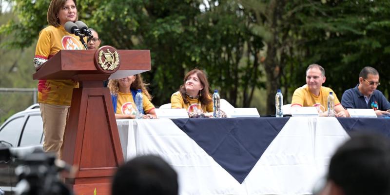 Vicepresidenta Karin Herrera