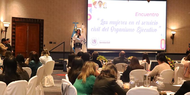 En el evento participaron mujeres que trabajan en el Organismo Ejecutivo