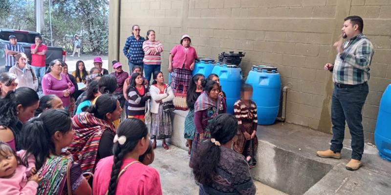Capacitan a 50 agricultoras para la producción de hongos ostra