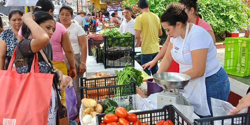 Feria del Agricultor continúa apoyando la producción agropecuaria y economía