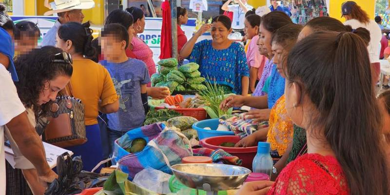 Municipios de Petén celebran la Feria del Agricultor