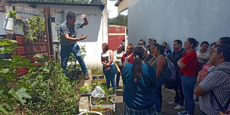 Se impulsa la agricultura urbana en escuelas de Amatitlán y Villa Nueva