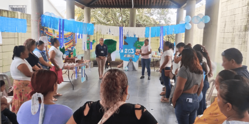 La Escuela de Padres se aprovechó para celebrar la Independencia