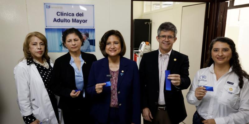 La Fundación del Hospital San Juan de Dios contribuyó con de la remozamiento de las áreas que servirán para atender de mejor manera y calidad a los adultos mayores.