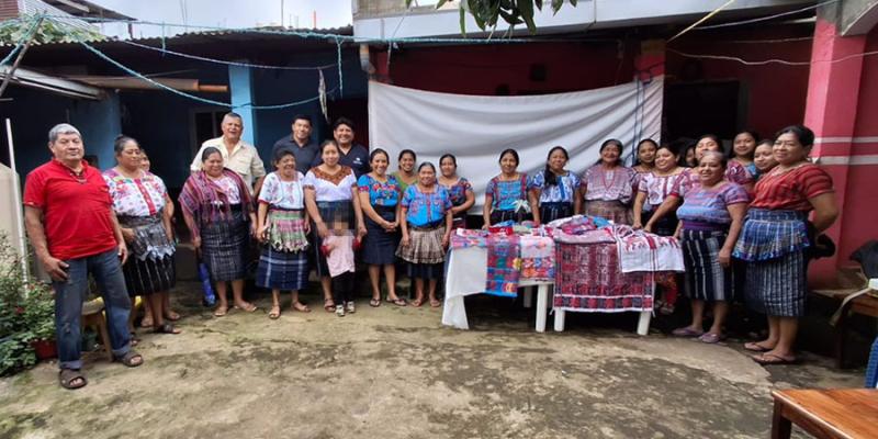 Promueven asociatividad de las mujeres rurales de Palín