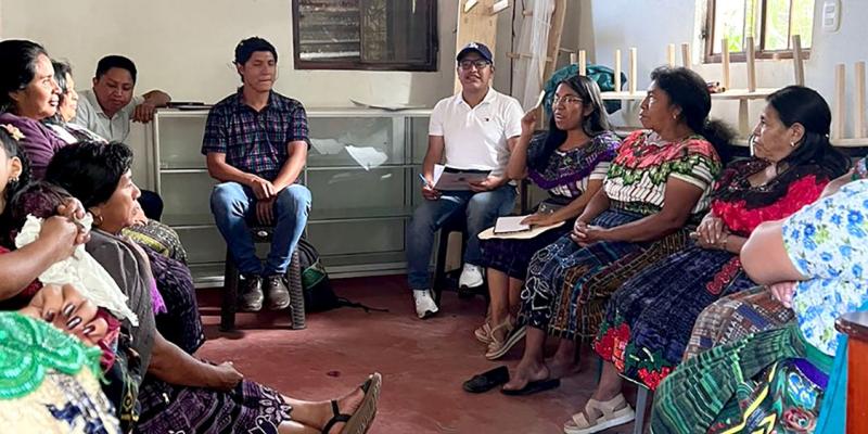 Promueven en Sololá la organización de las mujeres emprendedoras 