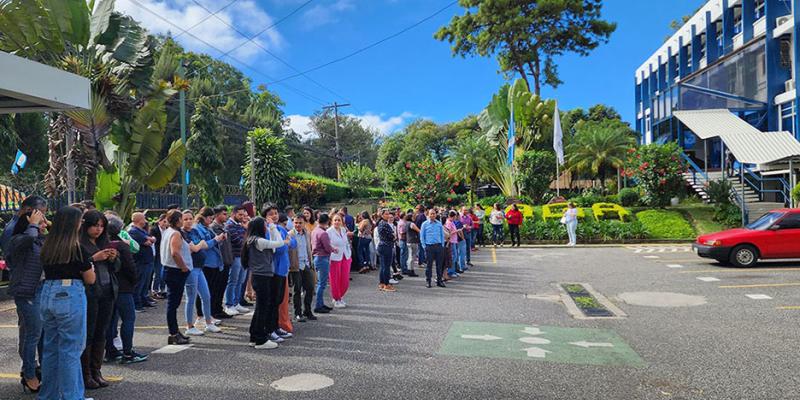 Se activan protocolos de emergencia por sismo