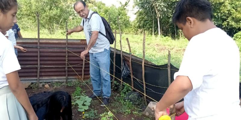 Seguimiento y asistencia técnica a huertos escolares en San Marcos