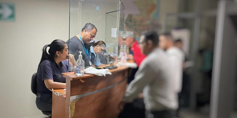 Migración brinda asistencia a 30 migrantes extranjeros