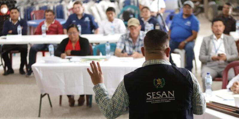 Mano a Mano: coordinan acciones en Chacpantzé para convertirla en la primera comunidad modelo