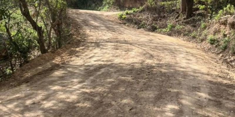 Más de 800 familias se benefician con mejoras en camino rural de San Jacinto, Chiquimula