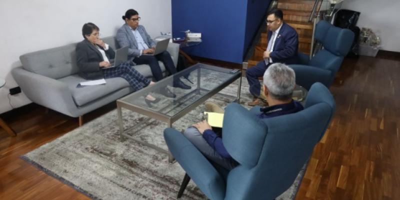 Mejoras en el transporte público son analizadas por autoridades de CIV y PDH