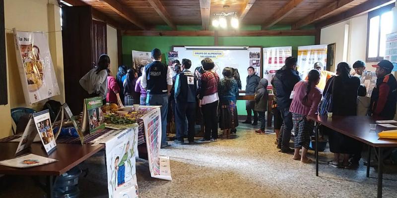 Feria resalta importancia de la agricultura familiar para combatir la desnutrición