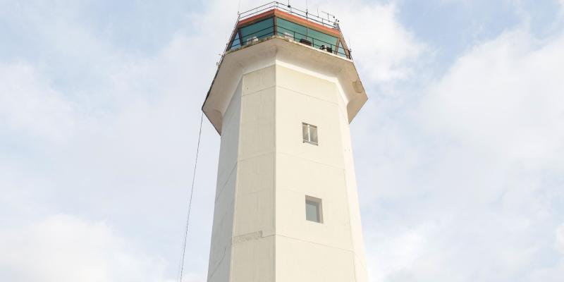 La DGAC y la SIT toman acciones por interferencia de frecuencias radiales en el Aeropuerto Internacional La Aurora