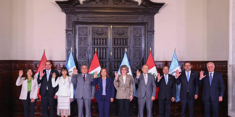 COMUNICADO PERU