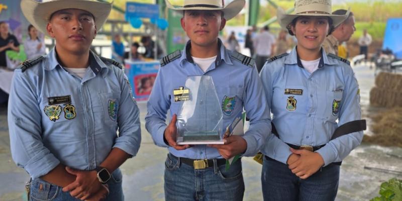 Instituto Adolfo V. Hall Noroccidente - Quiché obtuvo el Segundo Lugar a nivel nacional en Expo-ENCA 2025