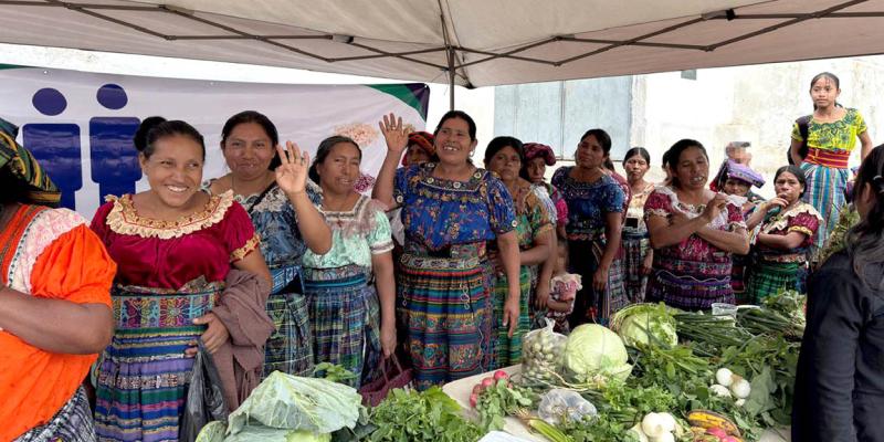 Feria del Agricultor impulsa economía local y fortalece producción
