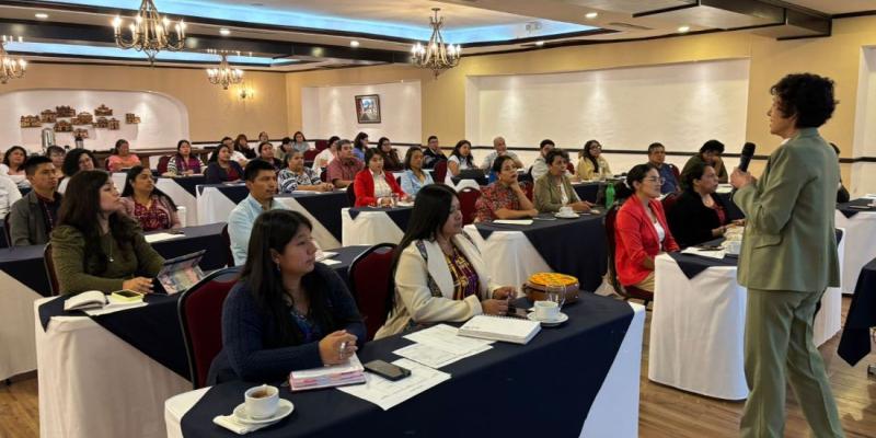 Los asistentes aprendieron a investigar tendencias globales, diseñar propuestas de valor centradas en el cliente.