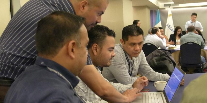 La Dirección de Preinversión lideró el taller con los especialistas.