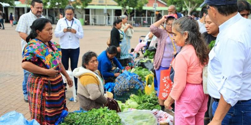 Viernes de Feria del Agricultor, con siete ediciones en distintos departamentos