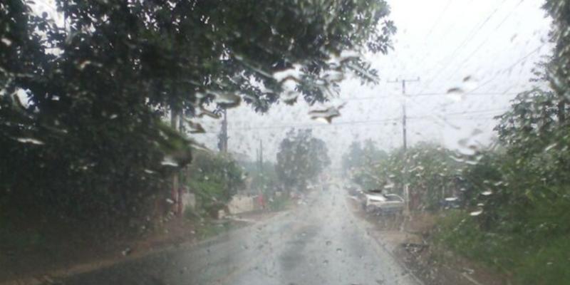 La DGT emite recomendaciones a pilotos de transporte extraurbano por temporada de lluvias
