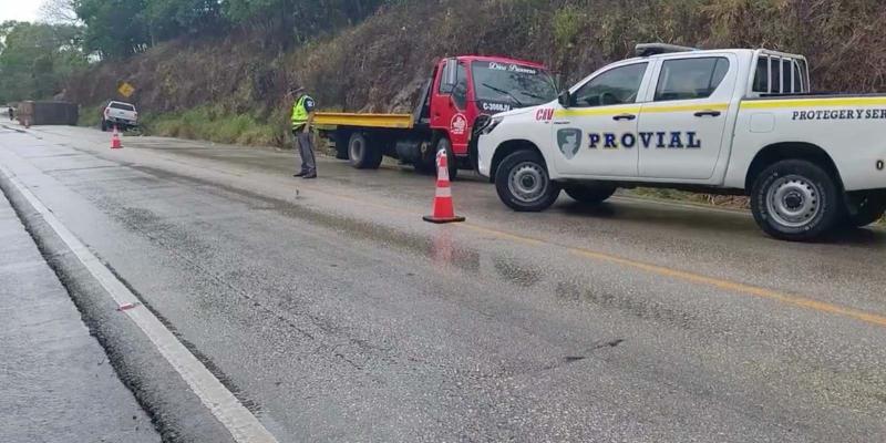 La ruta a Nahualá recibió asistencia vial de PROVIAL, tras percance en el kilómetro 152