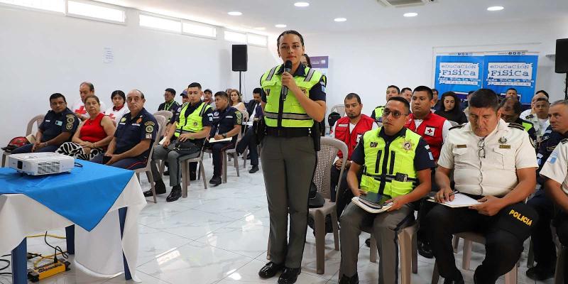 ¡Seguridad olímpica en ruta escolar! Brigadas de Provial y Educación Física se unen por el bienestar estudiantil
