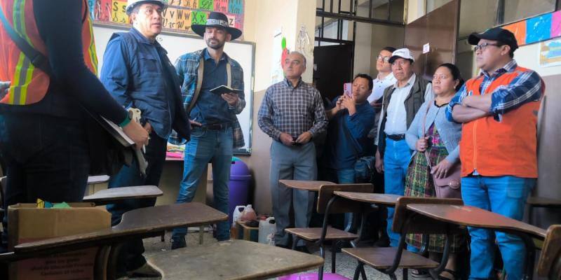 UCEE realiza evaluaciones técnicas en centros educativos de Santa María de Jesús tras sismos del 8 de julio