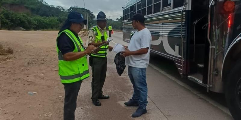 DGT y Provial realizan operativo de control en transporte extraurbano sobre la CA-9 Norte